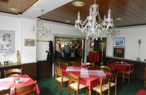 Marten Hotel | Cozy Hotel In der Meile: Pet-Friendly Stay with Breakfast