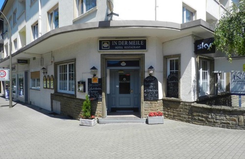 Marten Hotel | Cozy Hotel In der Meile: Pet-Friendly Stay with Breakfast