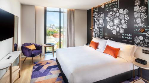Adelaide Central Business District Hotel | Discover Hotel Indigo Adelaide Markets with Pool & Ocean View