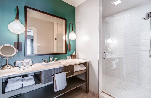 Cumberland Hotel | Discover Hotel Indigo Atlanta - Vinings with Top Amenities