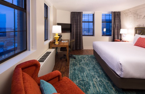 Mount Vernon Hotel | Discover Hotel Indigo Baltimore Downtown - 4-Star Excellence