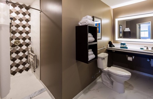 Mount Vernon Hotel | Discover Hotel Indigo Baltimore Downtown - 4-Star Excellence