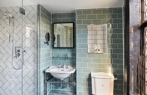 City Centre Hotel | Discover Hotel Indigo Stratford Upon Avon with Spa & Dining