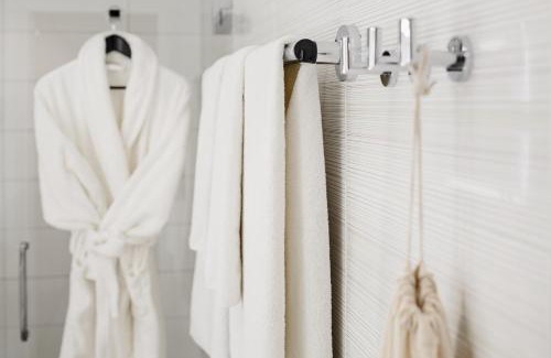 Kamppi Hotel | Stylish Hotel Indigo Helsinki-Boulevard: Pet-Friendly Stay