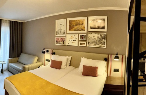 Moncloa - Arguelles Hotel | Experience Comfort at Hotel Indigo Madrid - Princesa