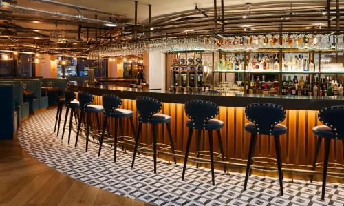 Manchester City Centre Hotel | Modern Hotel Indigo Manchester - Victoria Station Awaits You