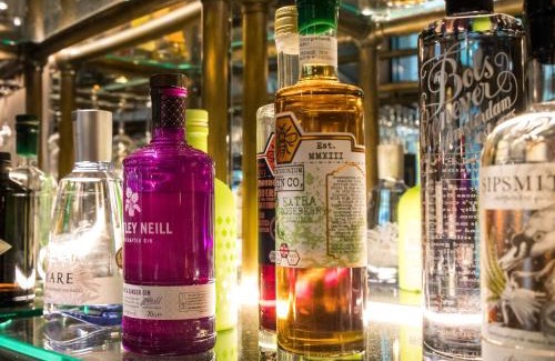 Manchester City Centre Hotel | Modern Hotel Indigo Manchester - Victoria Station Awaits You
