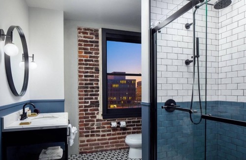 Downtown Northeast Hotel | Discover Hotel Indigo Omaha Downtown: Guest Rated 9.4/10