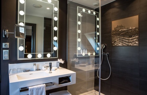 Chaussee-d'Antin Hotel | Experience Hotel Indigo Paris - Opera: 4-Star Guest Retreat