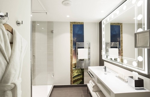 Chaussee-d'Antin Hotel | Experience Hotel Indigo Paris - Opera: 4-Star Guest Retreat