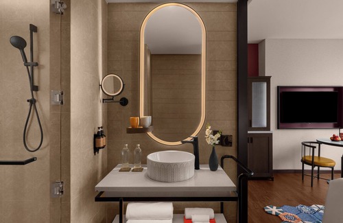 Ben Nghe Hotel | Experience Hotel Indigo Saigon: Pool, Spa & Restaurant Awaits