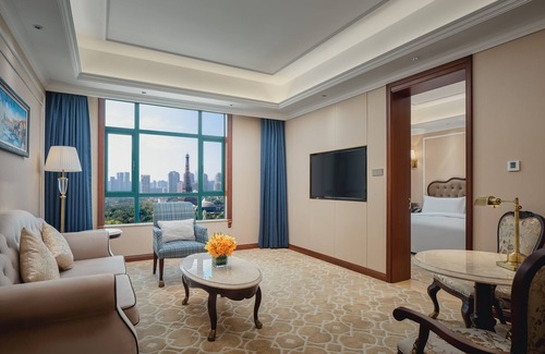 Nanshan Hotel | Discover Hotel Indigo Shenzhen: 5-Star Comfort & Amenities