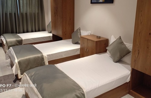 Gomti Nagar House | Hotel Indraprastha inn is Situated in Heart of the Gomtinagar, Lucknow,