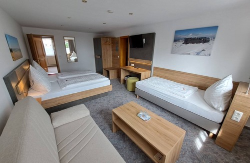 Bad Sachsa Hotel | Inviting Hotel Ingeburg: Rated 9.2/10 with Breakfast Included