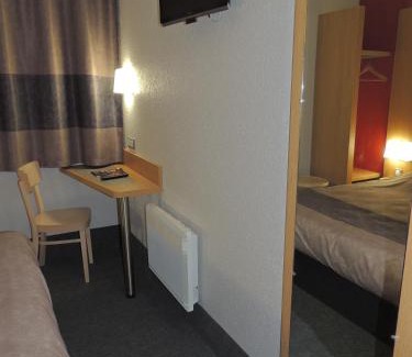 Montlucon Hotel | Discover Hotel Inn Design Montluçon: Pet-Friendly Comfort