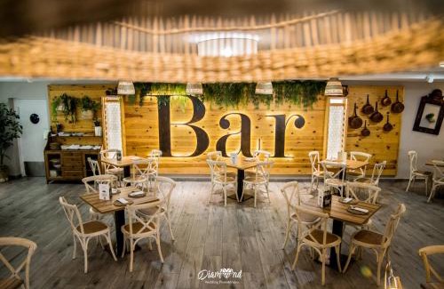Alcazar de San Juan Hotel | Discover Hotel Insula Barataria: Family-Friendly Retreat