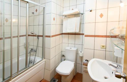 Beyazit Hotel | Comfortable Stay at Hotel Inter Istanbul with Breakfast & Pets