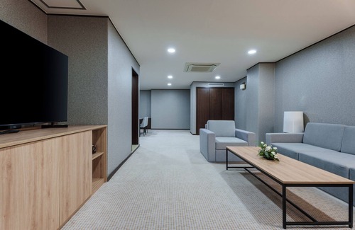 Bongmyeong-dong Hotel | Hotel Interciti: 4-Star Gem with Family-Friendly Amenities