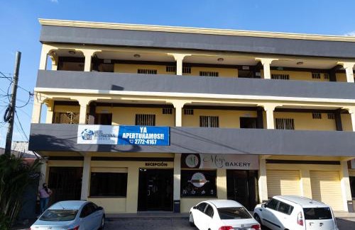 Comayagua Hotel | Comfortable Hotel Internacional Palmerola with Pool & Breakfast