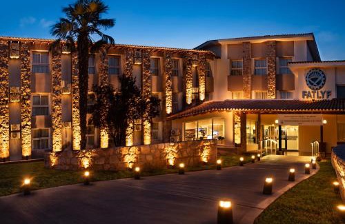 La Cumbre Hotel | Discover Hotel Intersur La Cumbre: Family-Friendly Escape