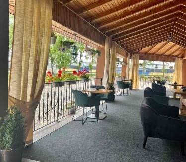 Mukachevo Hotel | Unmatched Comfort at Hotel Intourist - Rated 10/10
