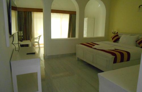 Khajuraho Hotel | Discover Hotel Isabel Palace: Oceanfront Bliss Awaits