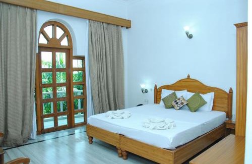 Khajuraho Hotel | Discover Hotel Isabel Palace: Oceanfront Bliss Awaits