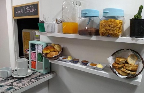Pergamino Hotel | Cozy Hotel Italia B&B: Breakfast & Pet Friendly Awaits