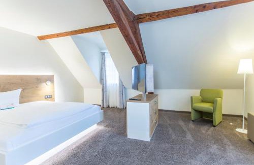 Liebersbronn Hotel | Discover Hotel Jägerhaus: Pet-Friendly Stay in Esslingen