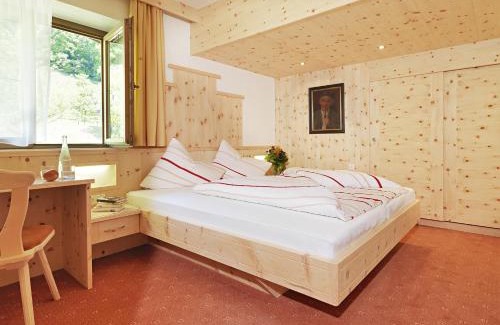 Oetz Hotel | Discover Hotel Jägerhof: Oceanfront Retreat with Spa Amenities