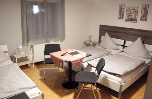 Gorgeshausen House | Explore Hotel Jägerstube: Pet-Friendly & Family-Oriented