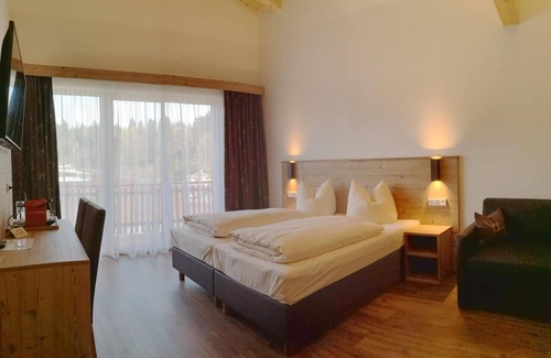 Kramsach Hotel | Discover Hotel Jagdhof: Rated 9.6/10 with Family Amenities