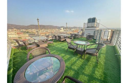 Amer Fort Road Hotel | Discover Hotel Jaipur Dreams: Family-Friendly Getaway