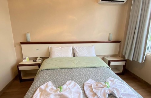 Joacaba Hotel | Discover Relaxation at Hotel Jaraguá with Pool & Spa