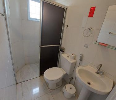 Cedral Hotel | Budget-Friendly Hotel Jardim do Cedro with Breakfast Included