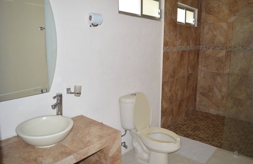 Huixtla Hotel | Discover Hotel Jardin Real: Family-Friendly with Spa & Pool