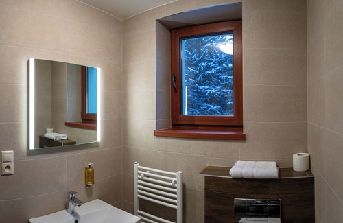 Jasna Hotel | Discover Hotel Jasná: Family-Friendly with Breakfast Options