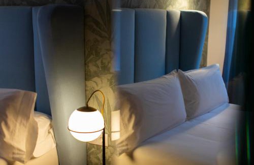 Figueras (Castropol) Hotel | Guest Rated 9.7: Hotel Javier Montero with Dining Options