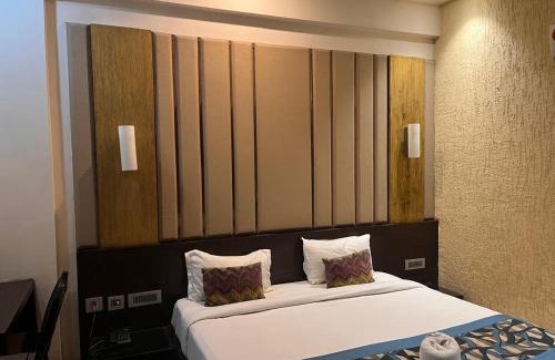 Agra Hotel | Discover Hotel Jodha The Great with Family-Friendly Dining