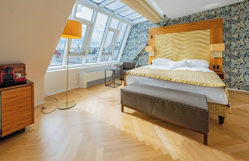Josefstadt Hotel | Stylish Hotel Josefshof am Rathaus: 4-Star Comfort & Spa
