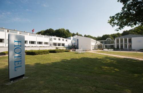 Juelsminde Hotel | Enjoy Oceanfront Bliss at Hotel Juelsminde Strand