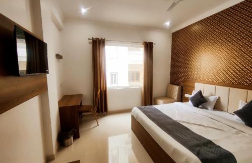 Gorakhpur Hotel | Budget-Friendly Stay at HOTEL JVS PALACE with Great Amenities
