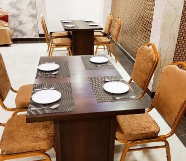 Gorakhpur Hotel | Budget-Friendly Stay at HOTEL JVS PALACE with Great Amenities