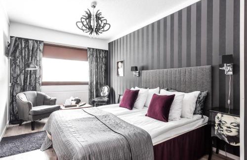 Ylivieska Hotel | Pet-Friendly Hotel Käenpesä with Hot Tub & Breakfast Options