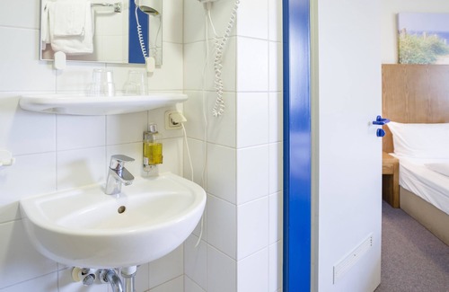 Kiel Hotel | Comfortable Hotel Königstein Kiel with Breakfast & Family Focus