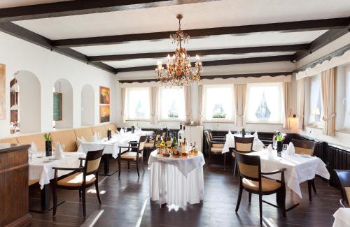 Gunterstal Hotel | Discover Hotel Kühler Krug: Pet-Friendly & Family-Oriented