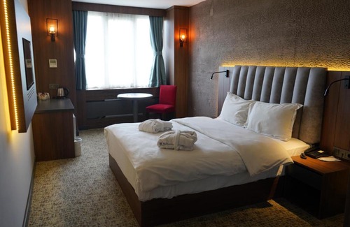 Muradiye Mahallesi Hotel | Relaxing Hotel Kırcı Termal & Spa with Ocean View Amenities