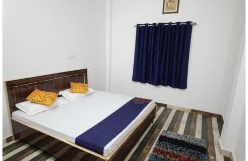 Sarnath Hotel | HOTEL K-A-S-H-I-N-E-S-T Near Sarnath Buddhist Temple - Offers Air Conditioned Rooms With Wifi Facility - Parking & Room Service - Prime Location - Best Selling In Varanasi