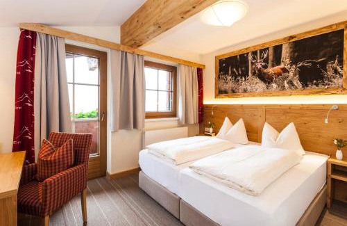 Scheffau am Wilden Kaiser Hotel | Discover Hotel Kaiser in Tirol: 4-Star Escape with Spa & Pool