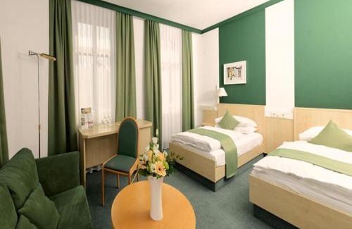 Weimar Hotel | Discover Hotel Kaiserin Augusta: Pet-Friendly & Family-Oriented
